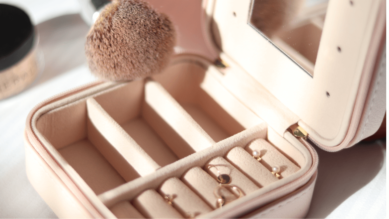 Maleta de cuidados com semijoias