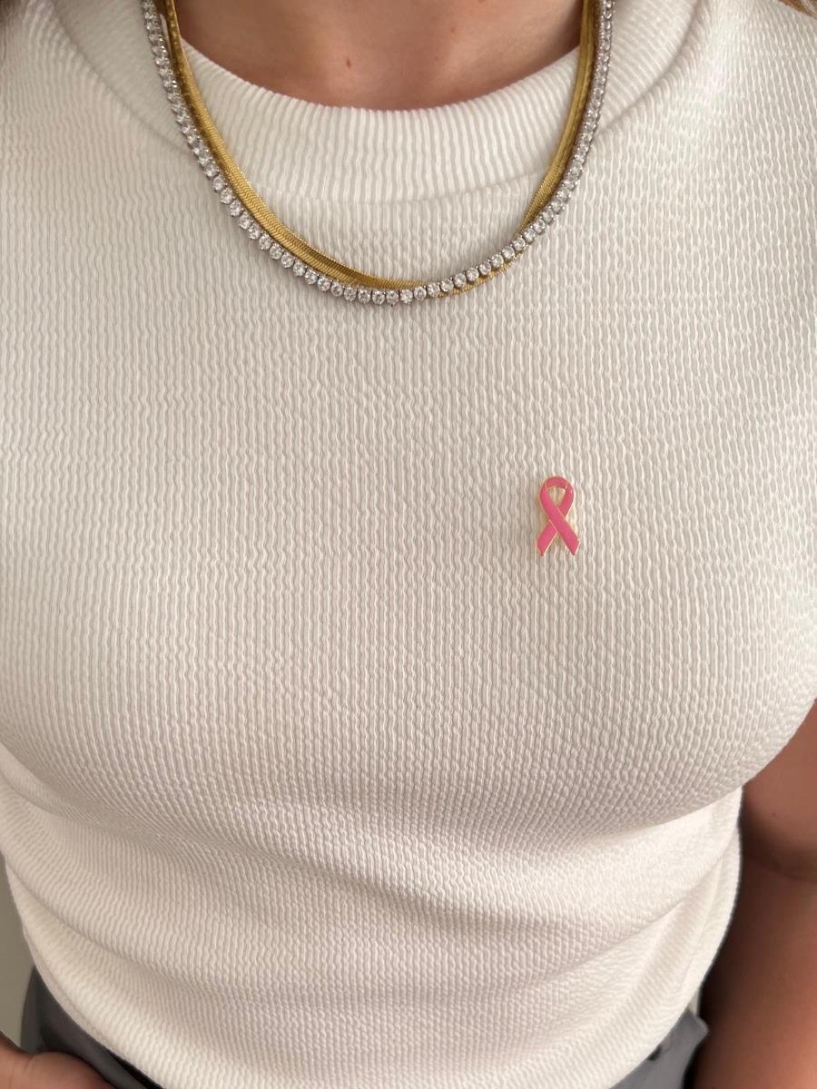 Broche Laço Rosa | Outubro Rosa | Banhado a Ouro