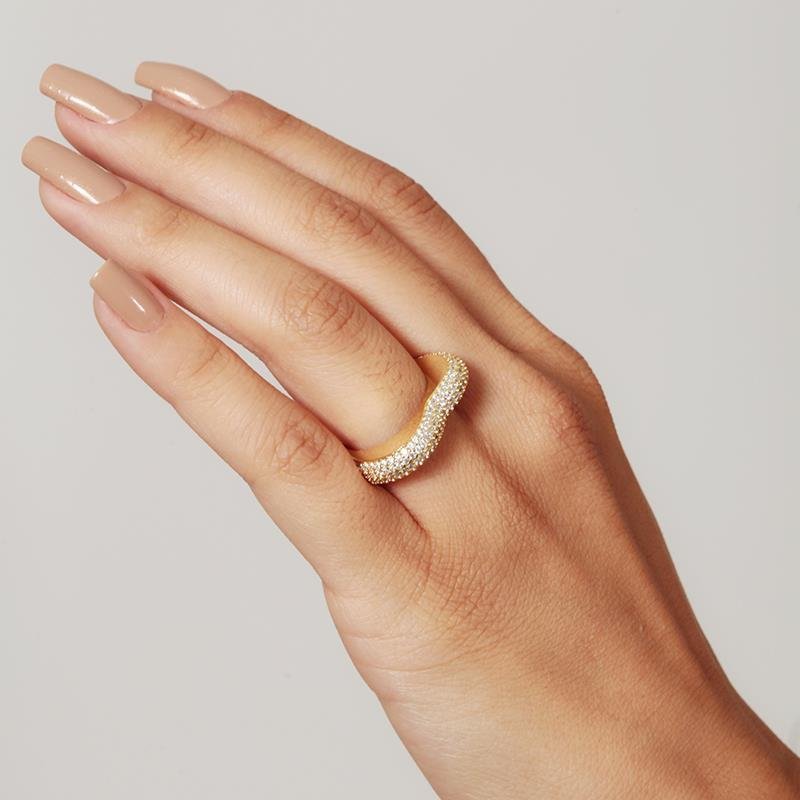 Anel De Coração Cravejado Incolor | Banhado a Ouro