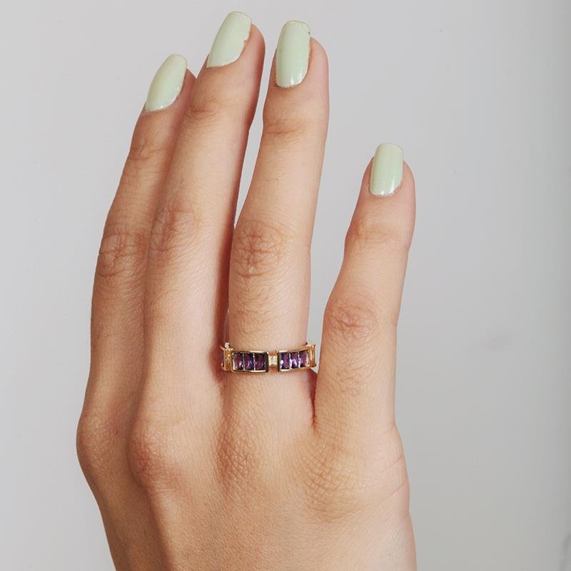 Anel Com Baguete Ametista | Banhado a Ouro