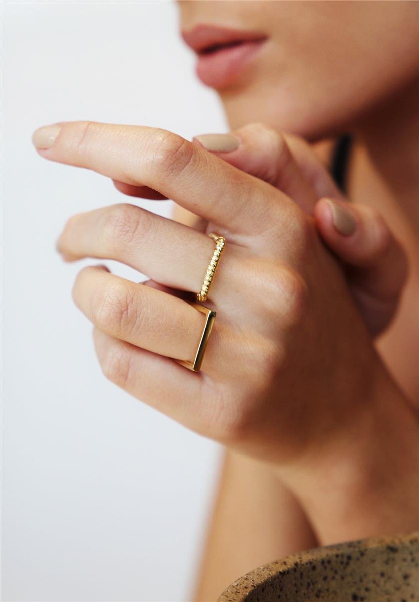 Anel Quadrado Torcido | Banhado a Ouro