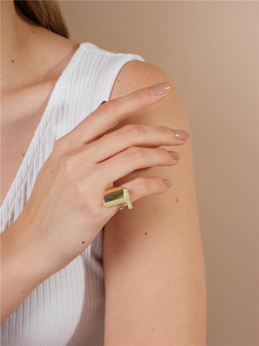 Anel De Letra T | Banhado a Ouro