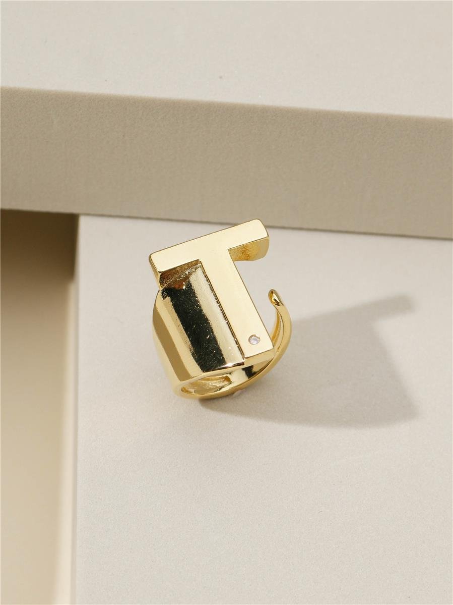 Anel De Letra T | Banhado a Ouro