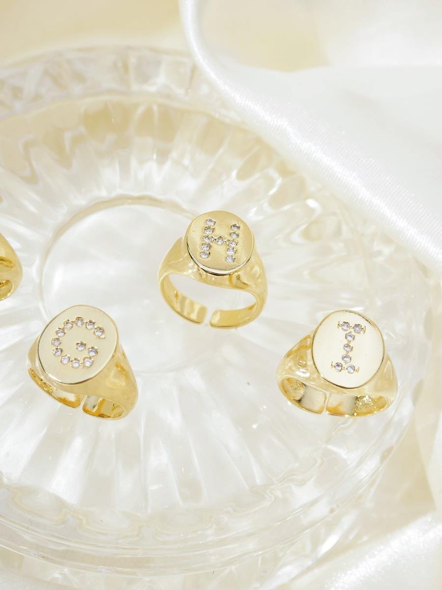 Anel De Letra Incolor H | Banhado a Ouro