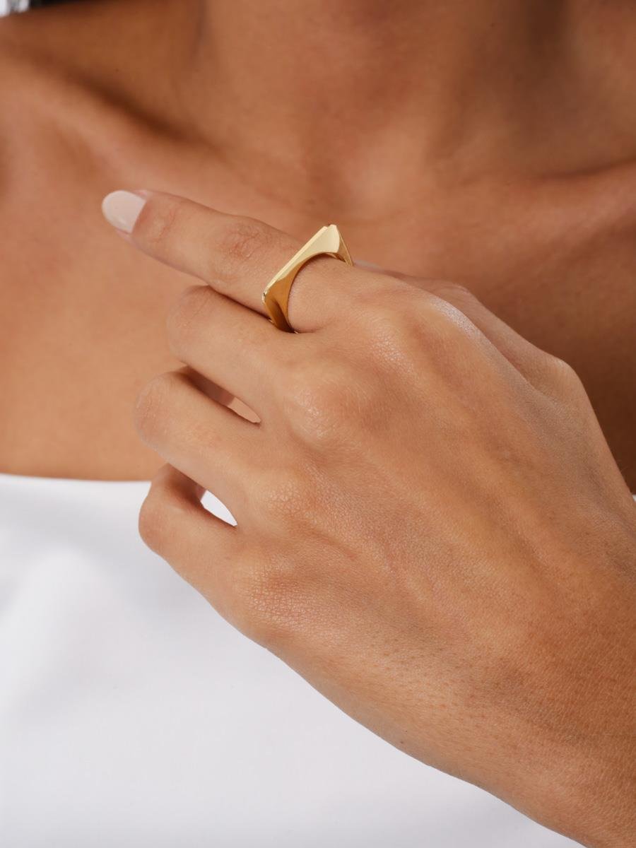 Anel Traço Liso | Banhado a Ouro