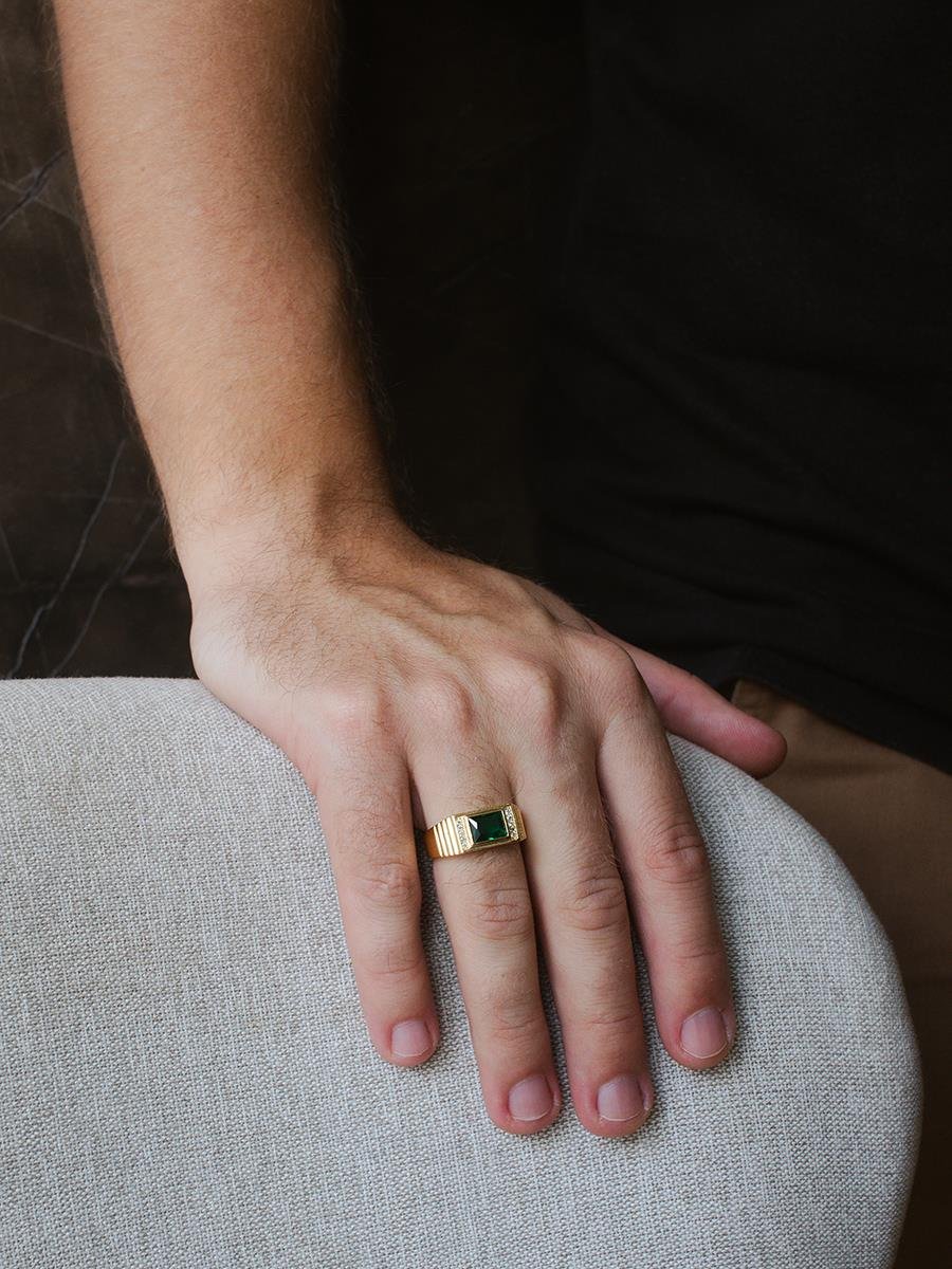 Anel Masculino com Zircônia Esmeralda