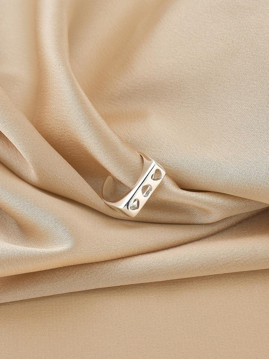 Anel Traço Coração | Banho de Prata