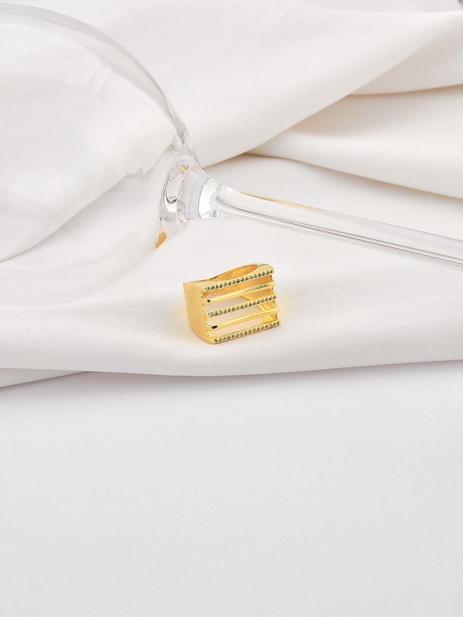 Anel Traço Fios Lisos e Incolores