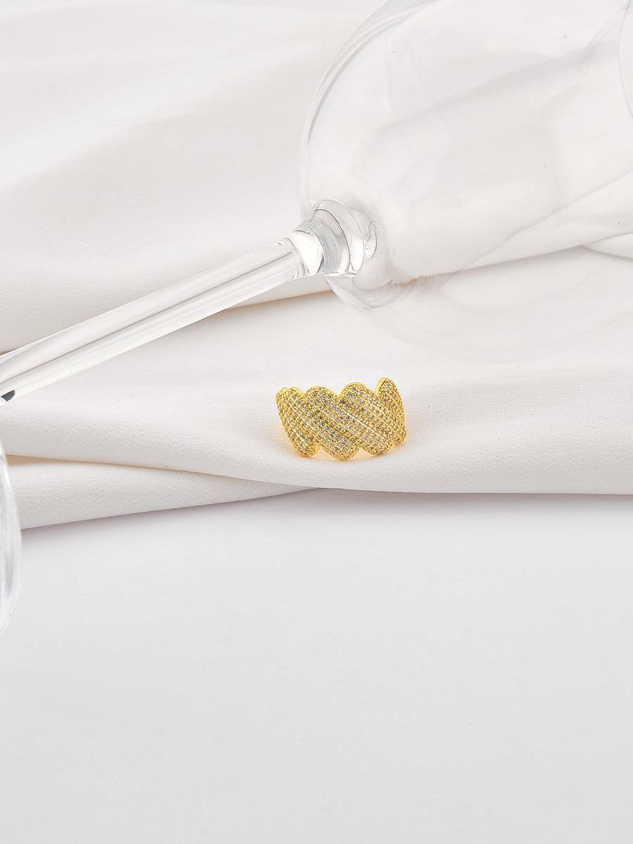 Anel Cravejado Zircônias Incolores