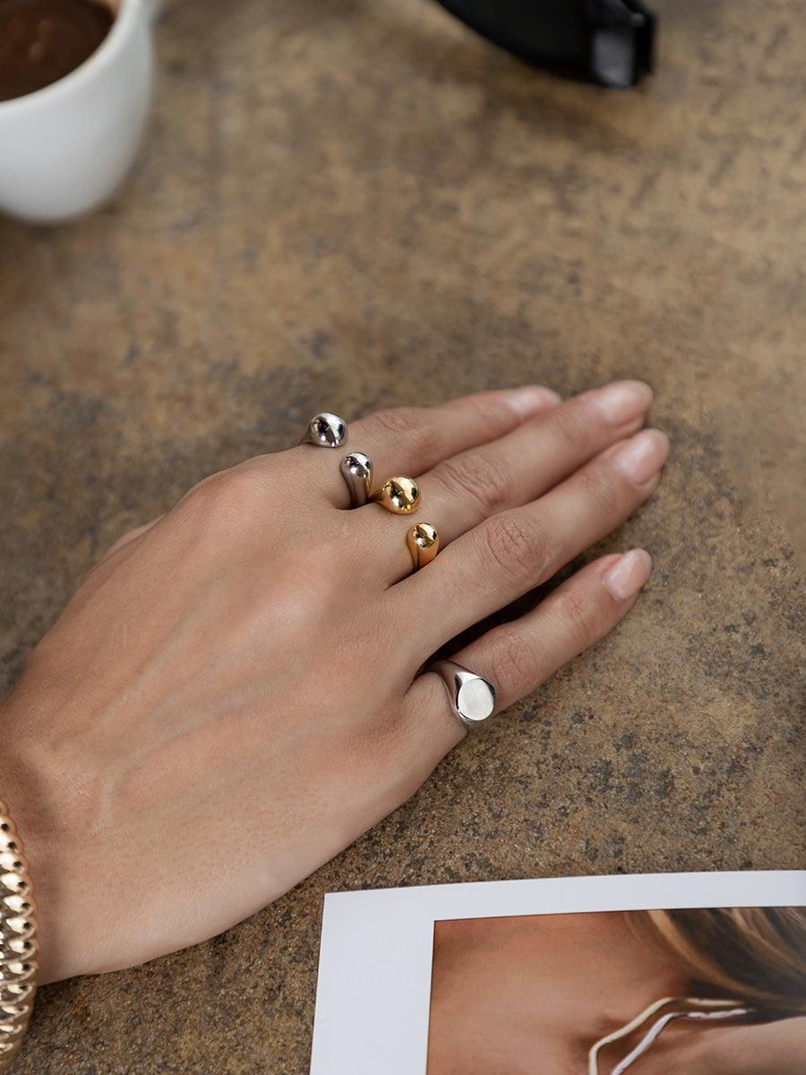 Anel de Dedinho Redondo Liso | Banhado no Ródio Branco