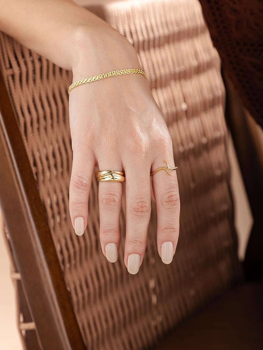 Anel Ajustável Ondas | Banhado a Ouro