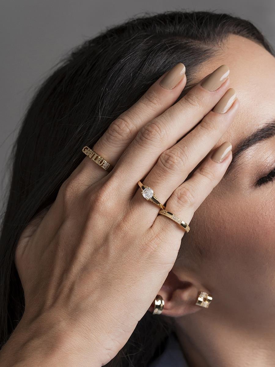 Anel Liso e Cravejado | Banhado a Ouro