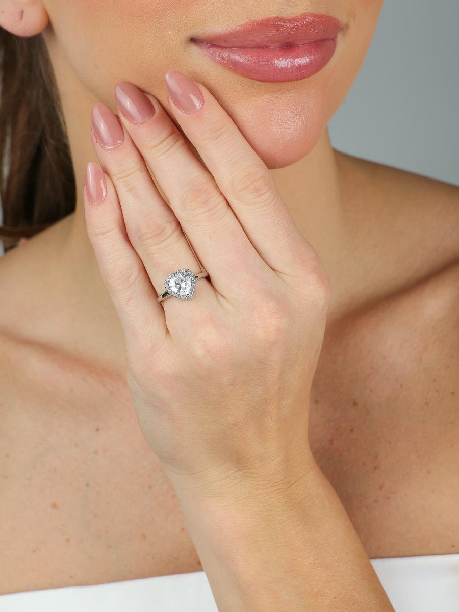 Anel Coração Cravejado Incolor | Banhado a Ródio Branco