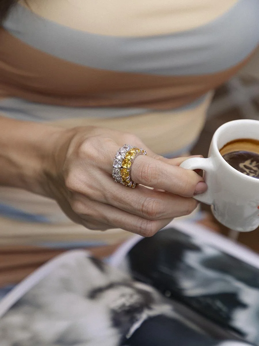 Anel Riviera Amarelo | Banhado a Ródio Branco