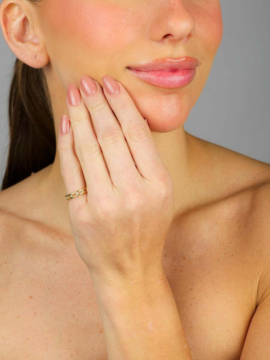Anel Onda Cravejado | Banhado a Ouro