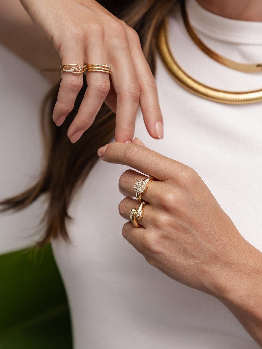 Anel Quadrado Cravejado | Banhado a Ouro