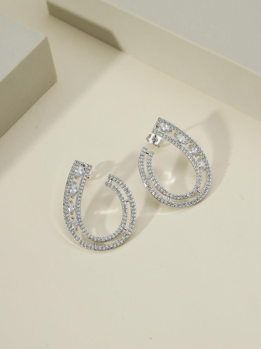 Brinco Cravejado Incolor | Banho de Ródio Branco 