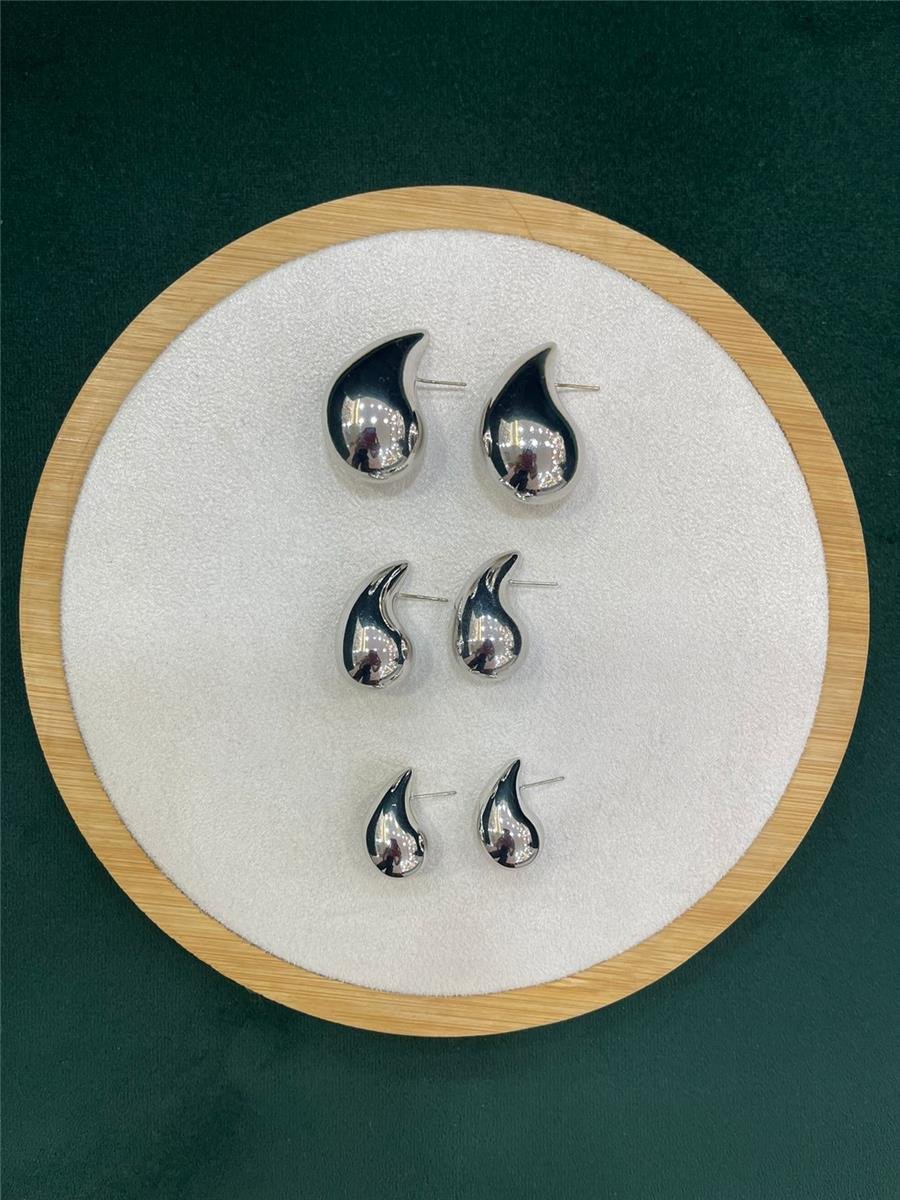 Brinco Gota Abaulada P | Banhado no Ródio Branco