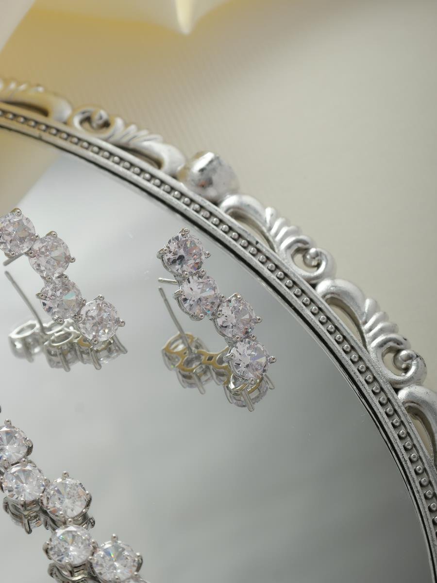 Brinco Zircônias Incolor | Banho de Ródio Branco