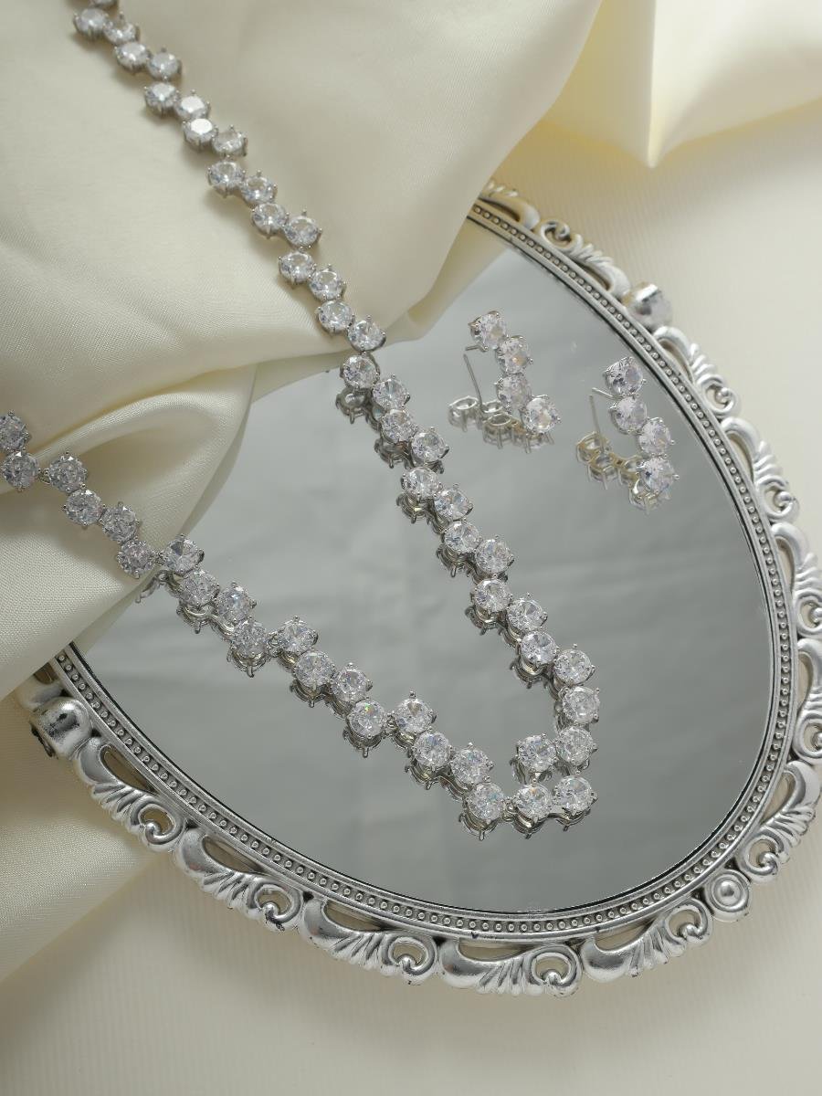 Brinco Zircônias Incolor | Banho de Ródio Branco