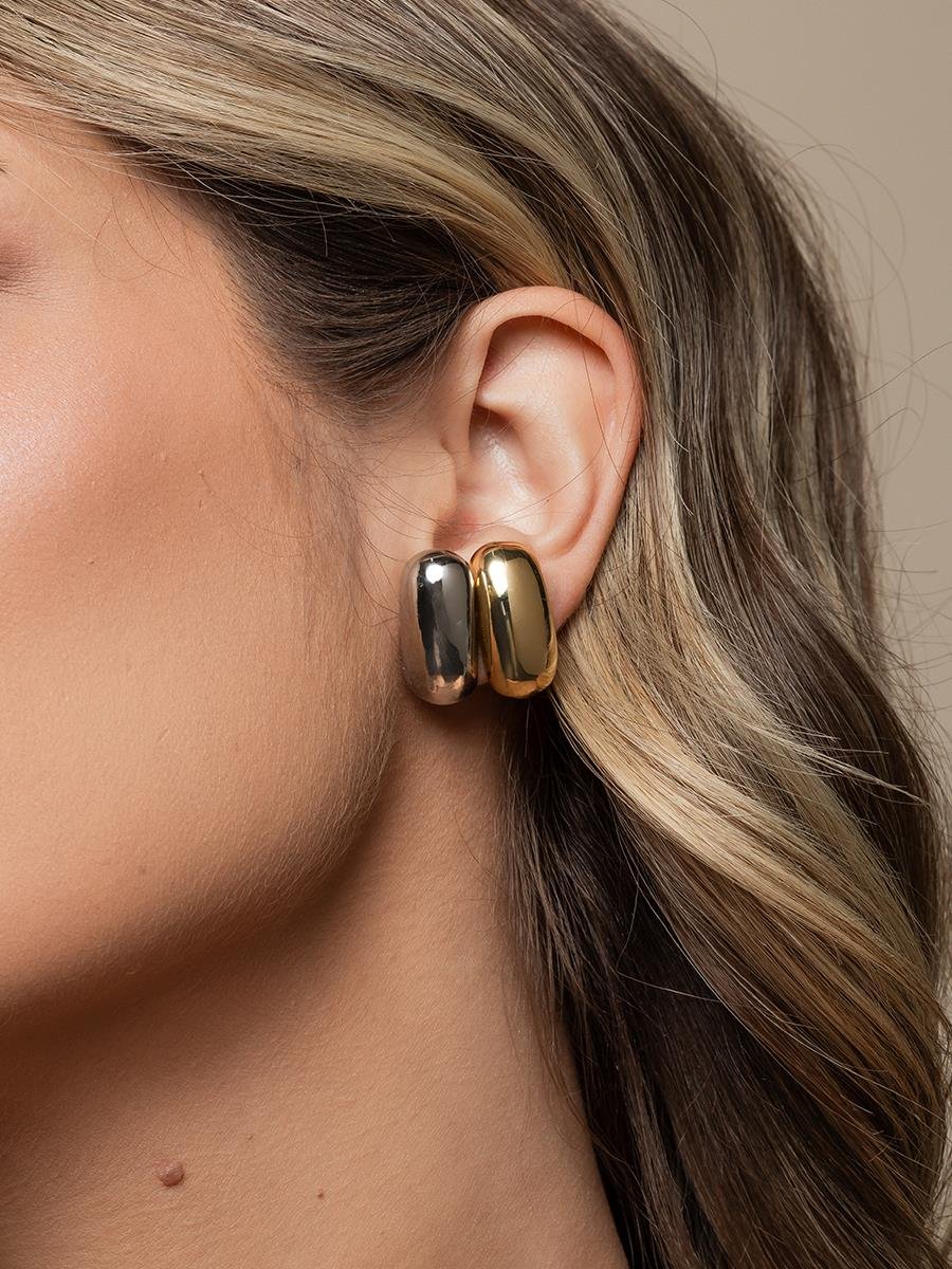 Brinco Retangular Liso l Banho de Ródio Branco