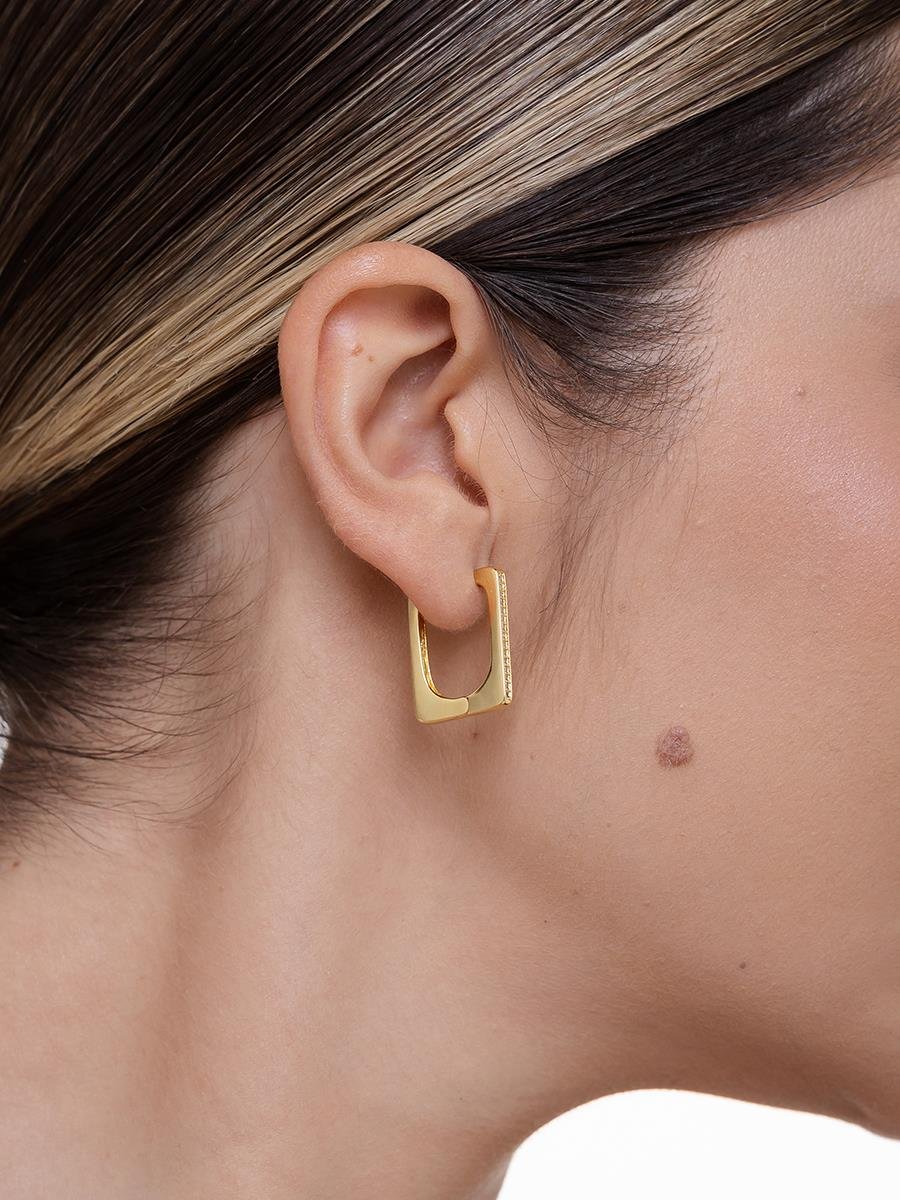 Argola Quadrada Cravejada