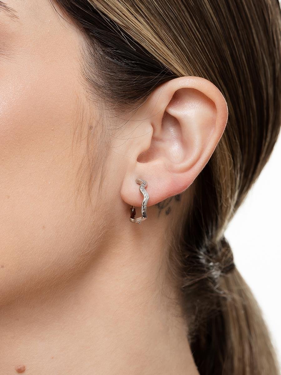 Argola Zig Zag Cravejada G | Banhado no Ródio Branco