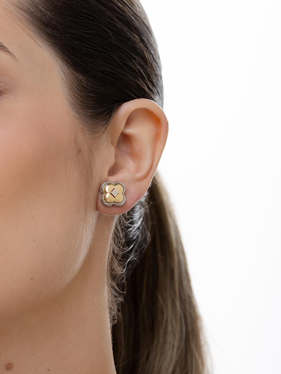 Brinco Trevo com Cravejado | Banhado a Ouro e Ródio Branco