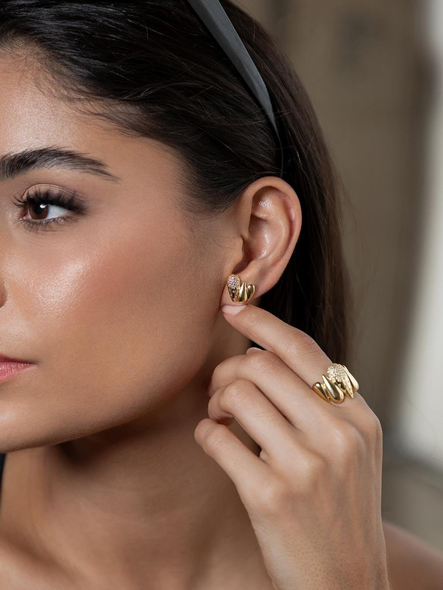 Brinco Três Gotas Lisa e Cravejada | Banhado a Ouro