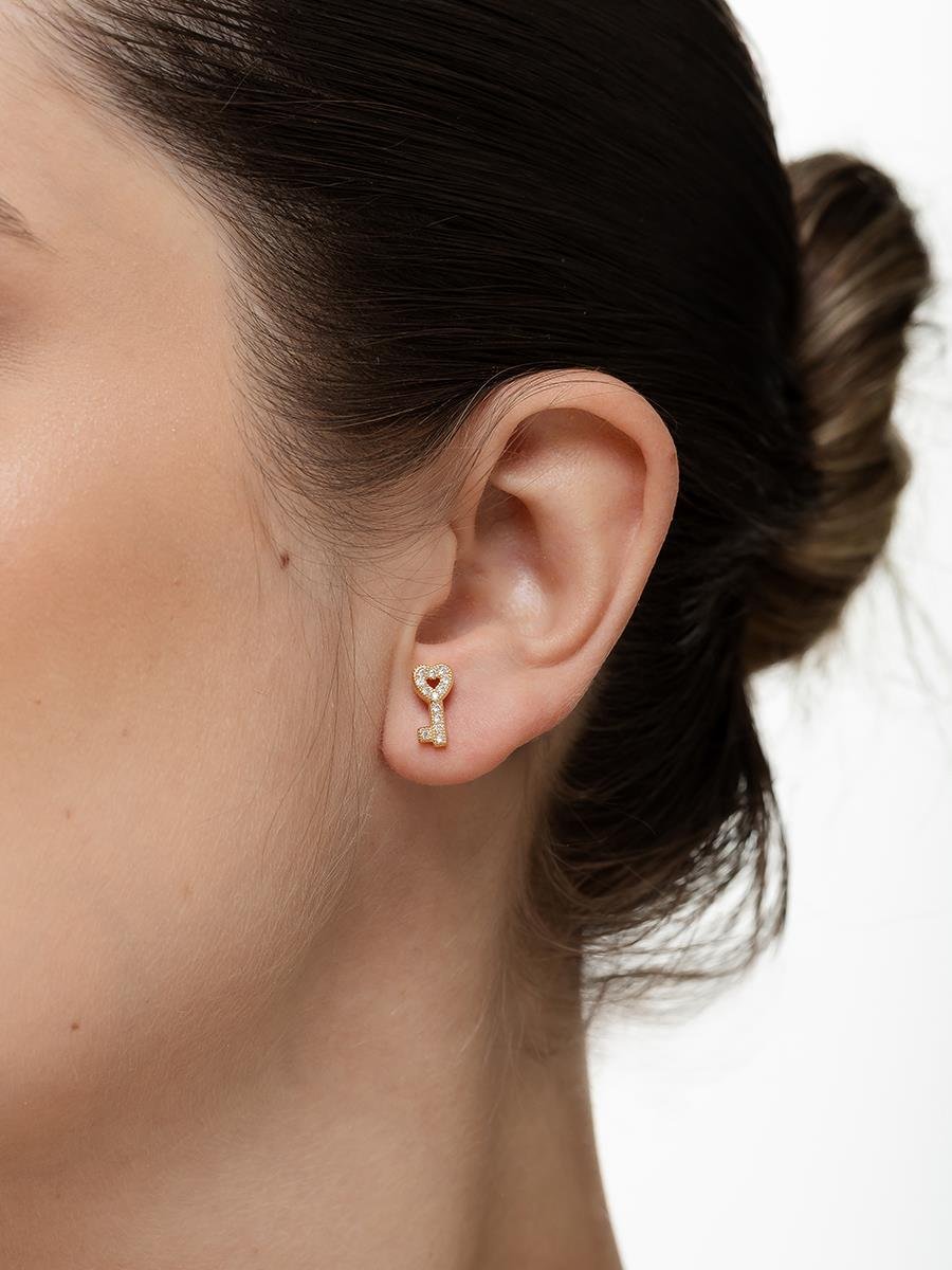 Brinco Chave Cravejado | Banhado a Ouro