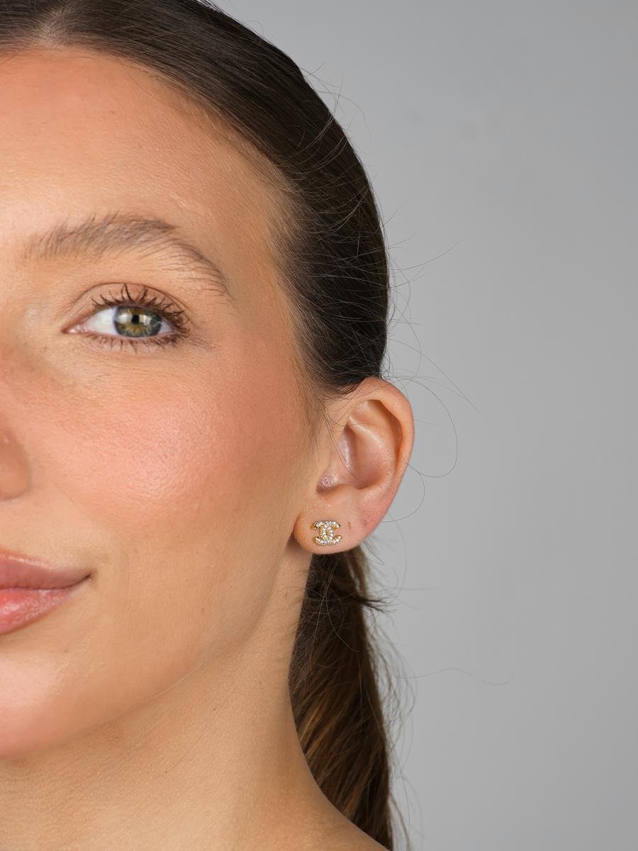 Brinco Cravejado M | Banhado a Ouro