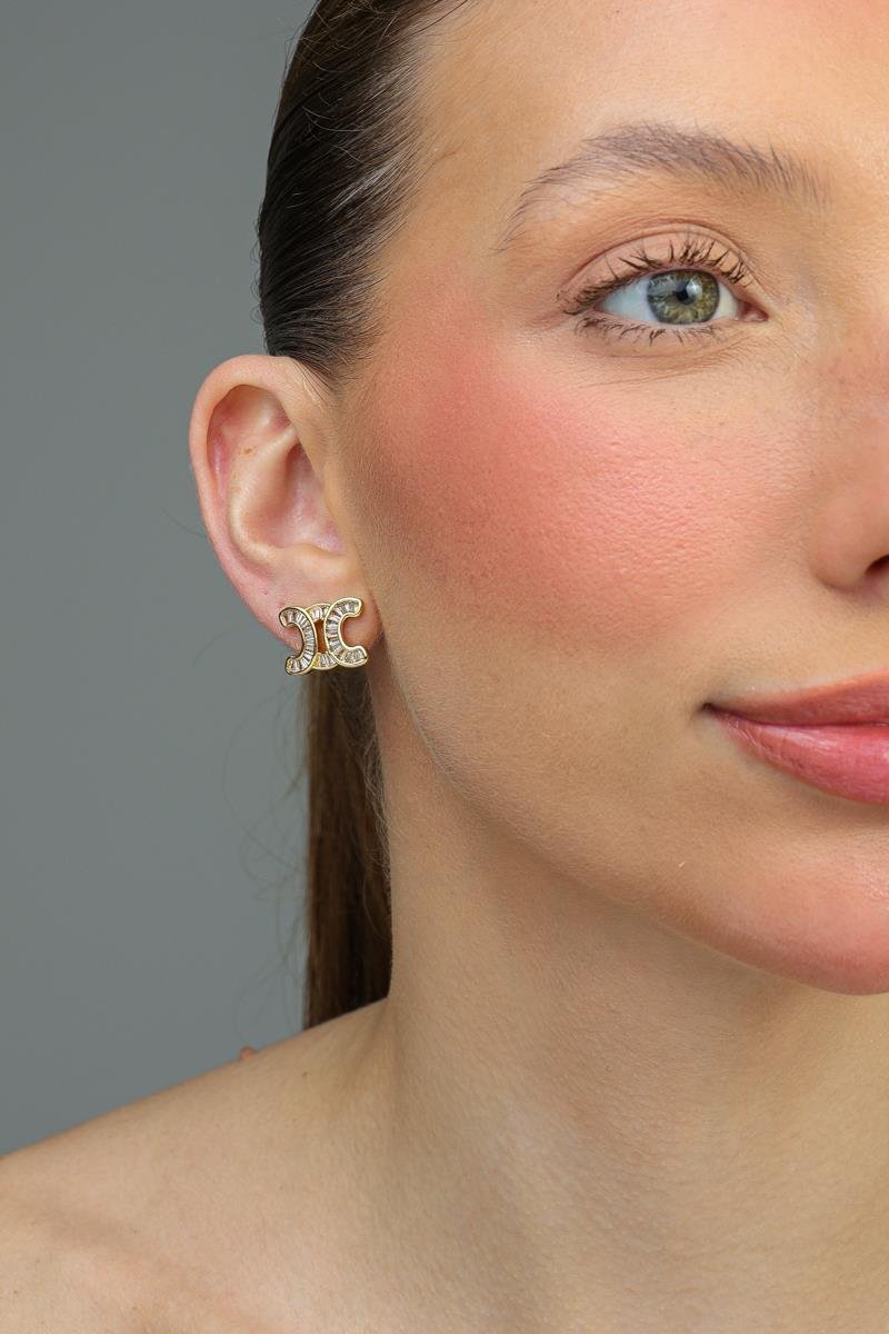 Brinco Cravejado | Banhado a Ouro