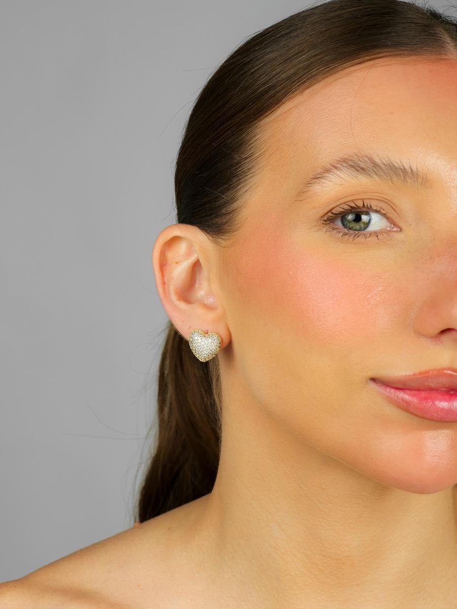 Brinco Coração Cravejado | Banhado A Ouro.