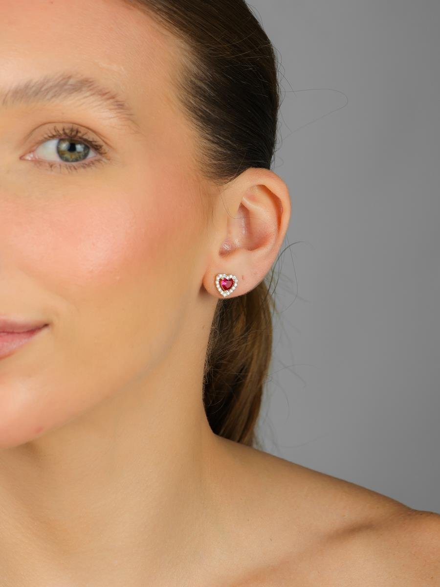 Brinco Coração Halo Rubi | Banhado a Ouro.