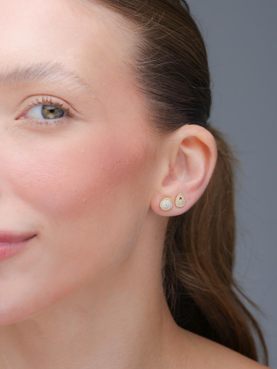 Dupla de Brinco Gota e Círculo Cravejado | Banhado a Ouro.