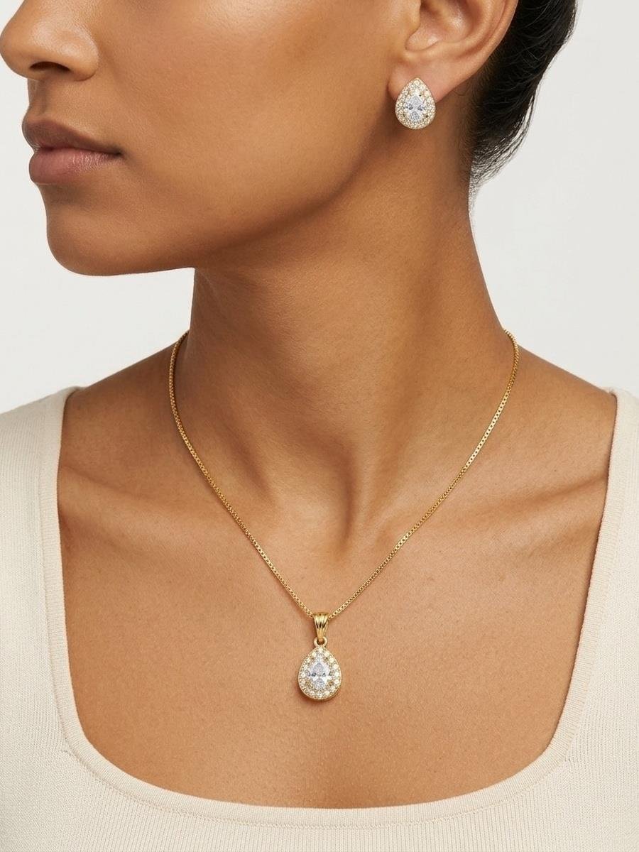 Conjunto Gota Cravejado Incolor | Banhado a Ouro.