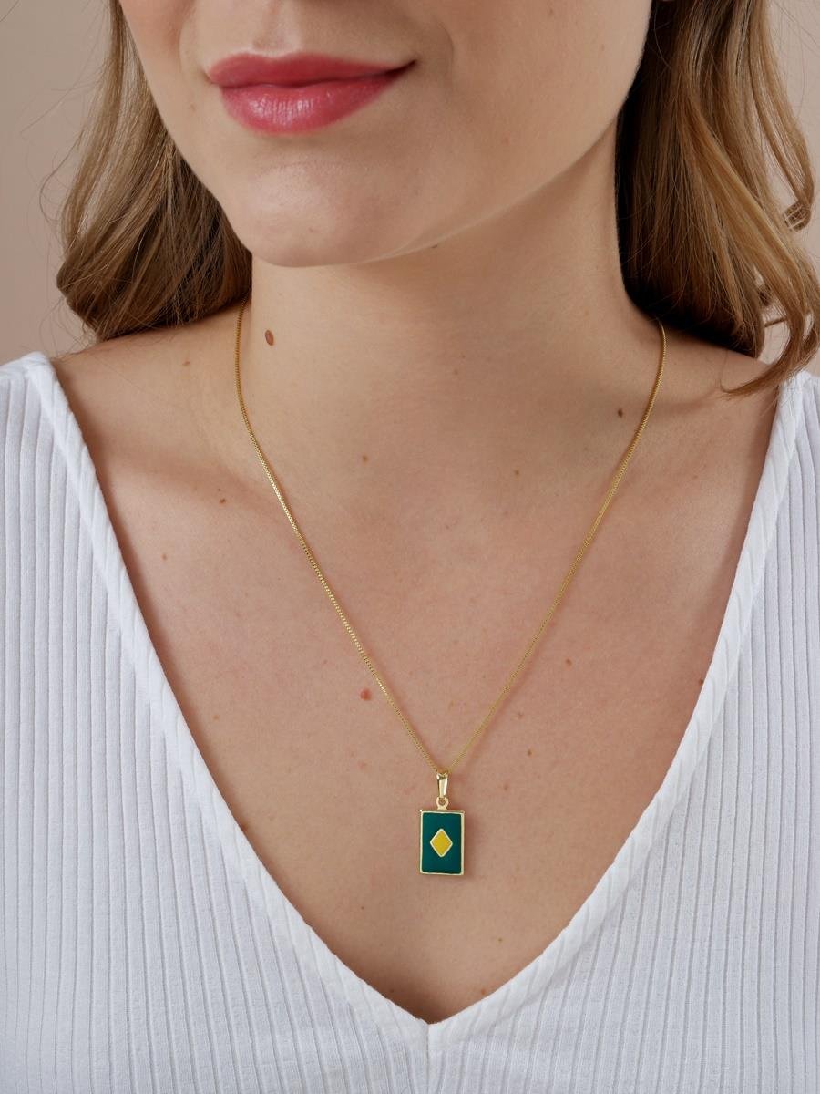 Colar Bandeira Resinada