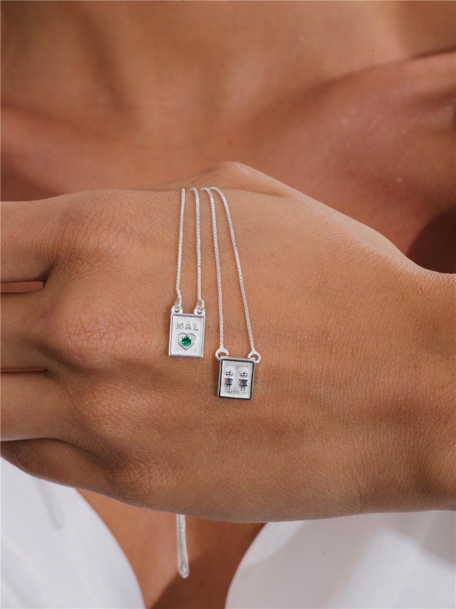 Escapulário Mãe com Dois Meninos | Prata 925