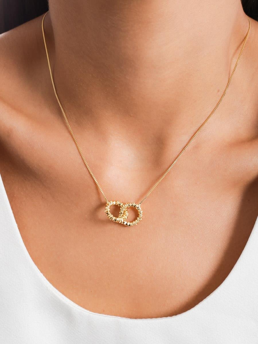 Colar Elos Entrelaçados