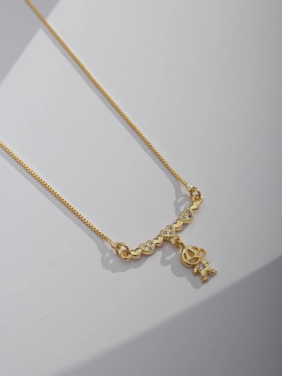 Colar Menino e Corações Incolores