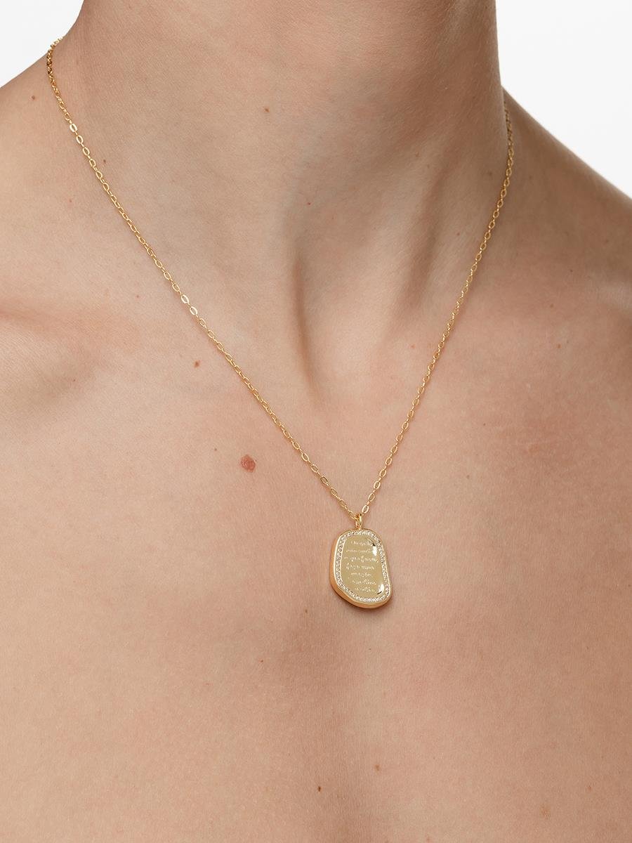 Colar Mini Elo com Medalha Cravejada
