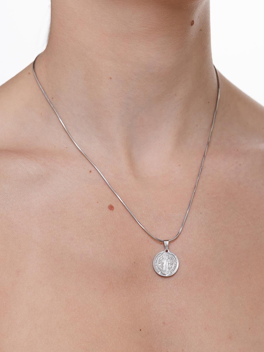 Colar Medalha de São Bento l Banho de Ródio Branco