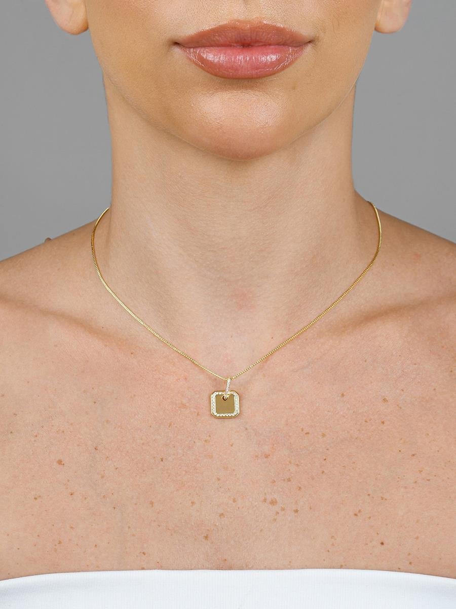 Colar Quadrado Cravejado | Banhado a Ouro