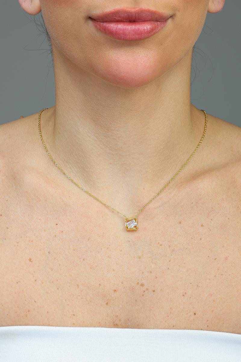 Colar Zircônia Retângular Cravejada | Banhado a Ouro
