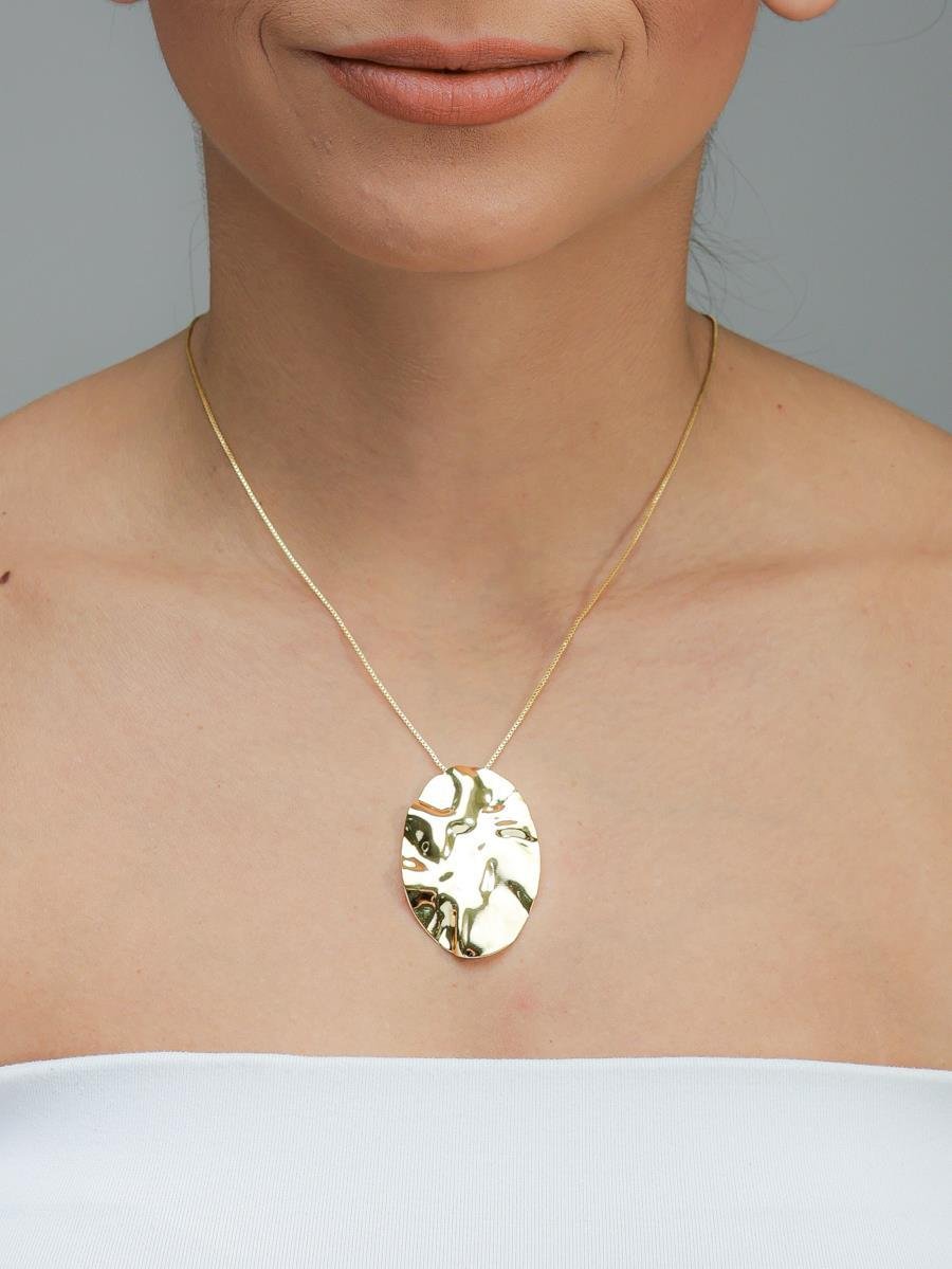 Colar Martelado Oval | Banhado A Ouro.
