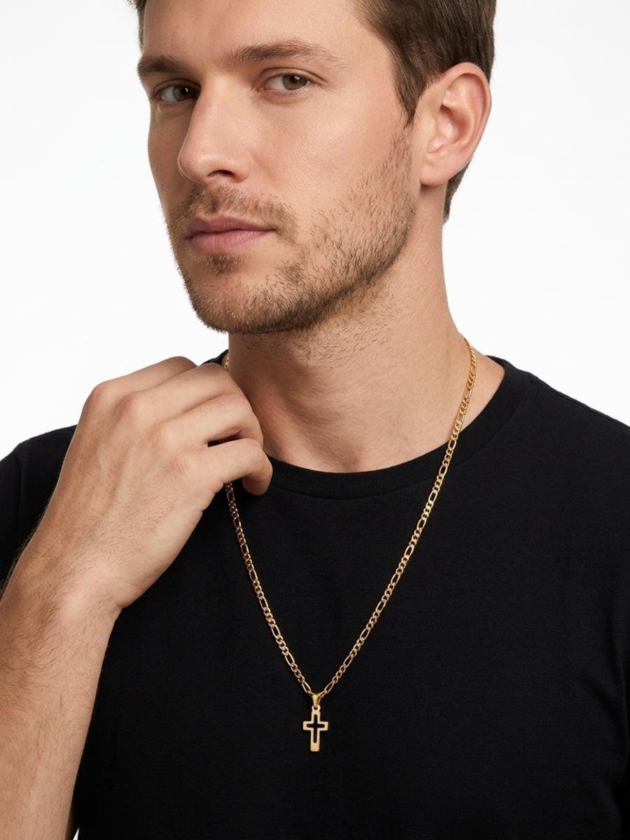 Colar Fígaro com Cruz Vazada | Masculino | Banhado a Ouro.