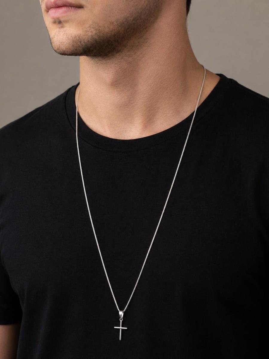Colar Cruz Lisa P | Masculino | Banho de Prata.