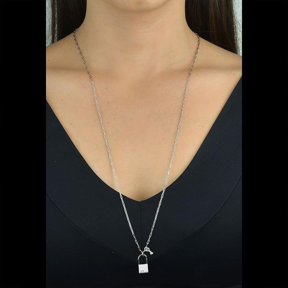 Colar Cartier com Cadeado e Chave 