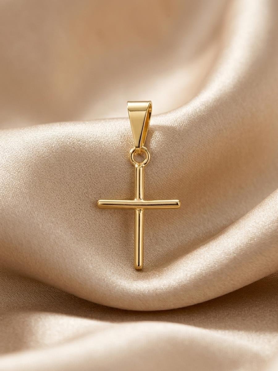 Pingente Cruz Lisa P | Banhado a Ouro.