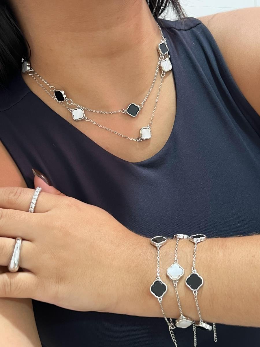 Pulseira Trevo P Preto | Banhado no Ródio Branco